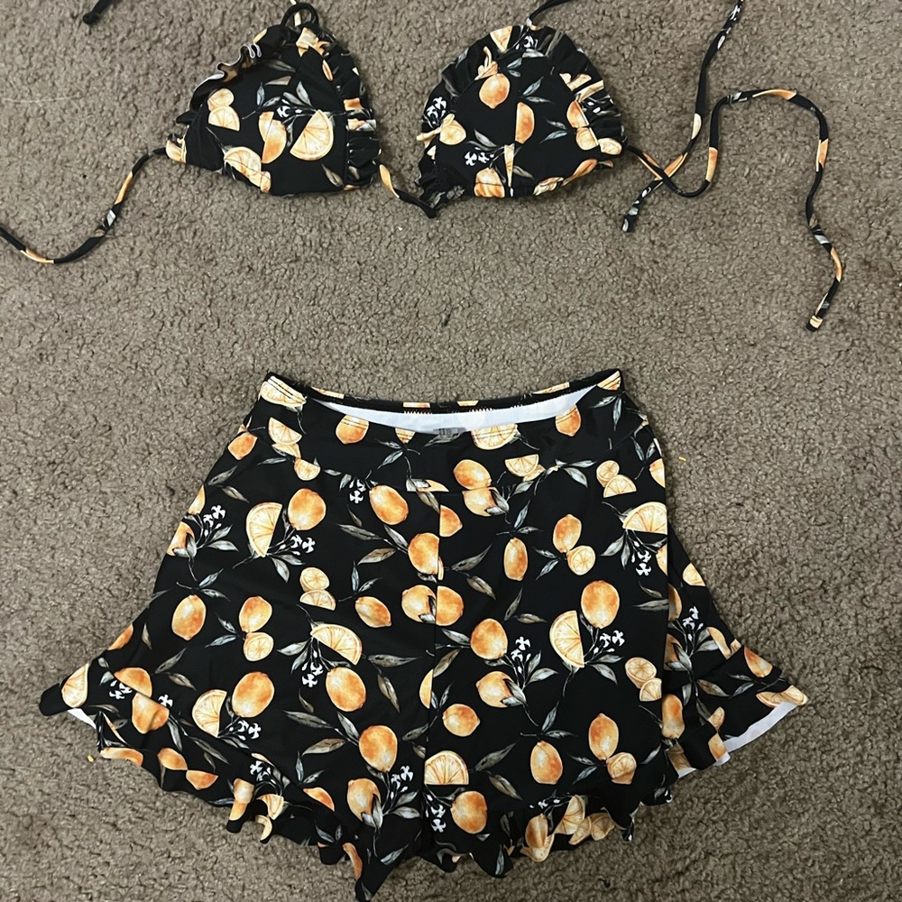 Cute lemon bikinis set